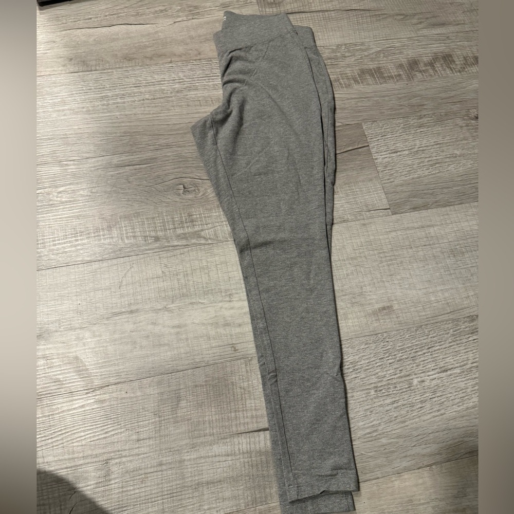 Amazon Essential Leggings Grey Never Worn